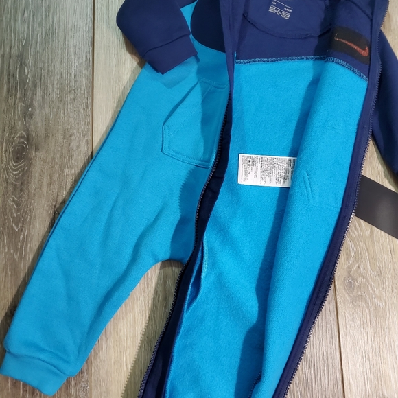 Nike infant's one-piece light currant blue one piece jogger in size 12 months. - Picture 5 of 11